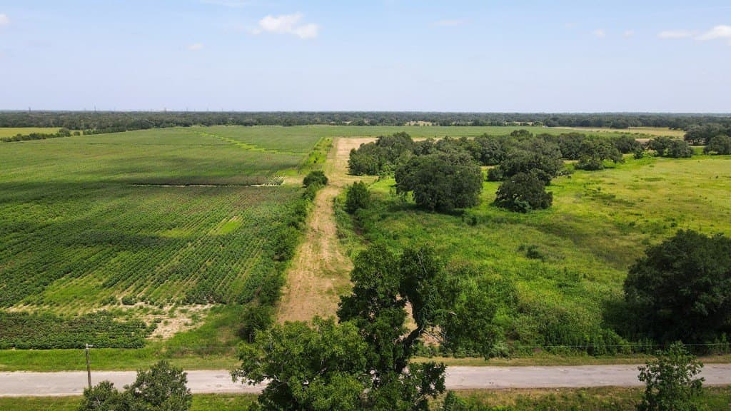 24.6 acres in Wharton Area County - photo 14