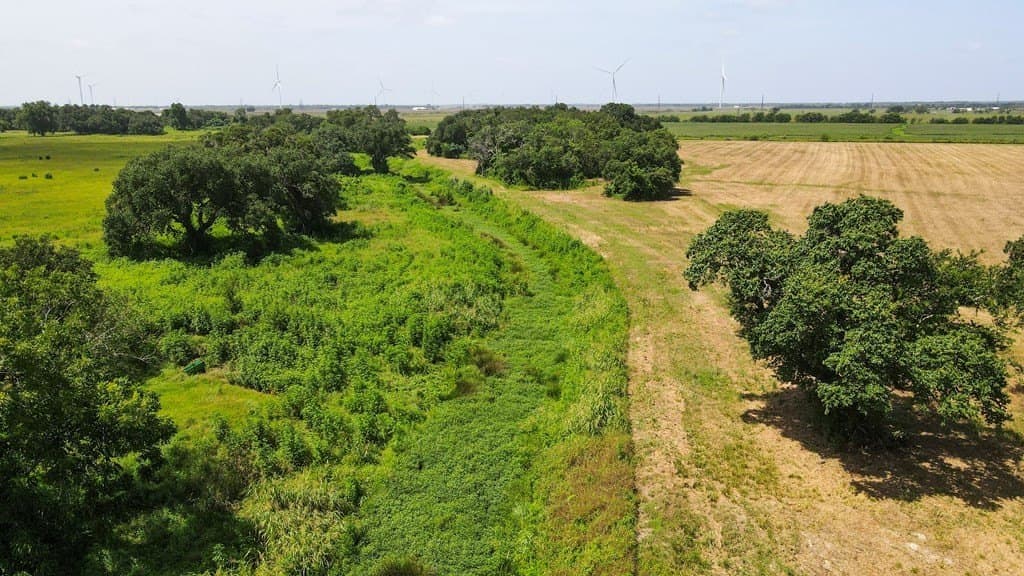 24.6 acres in Wharton Area County - photo 16