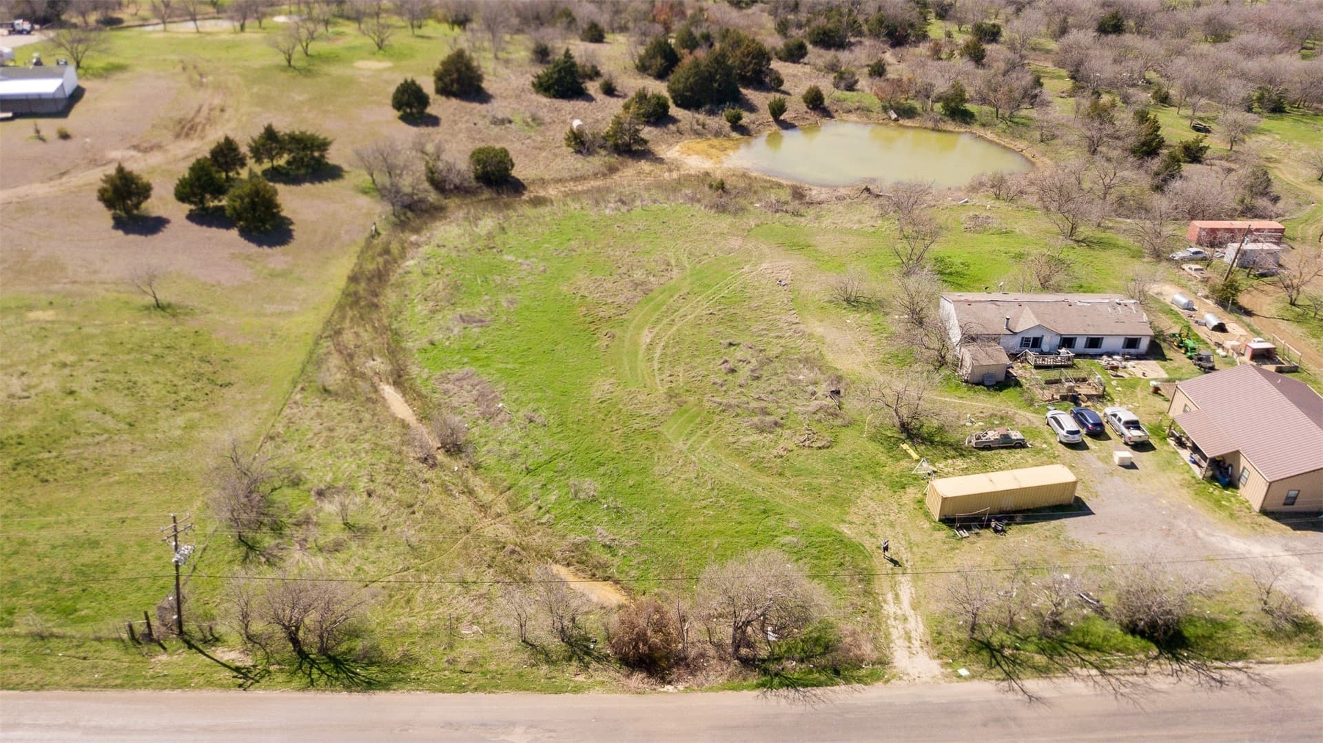 2 acres in Ellis County gallery image 4