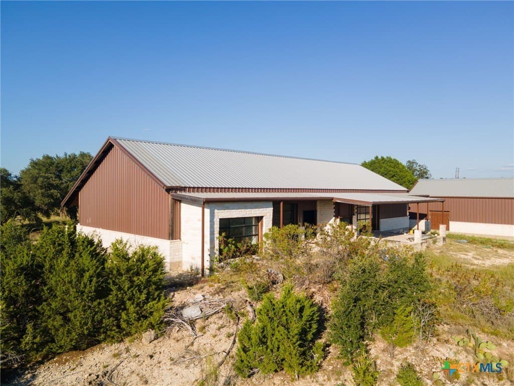19.25 acres in Lampasas County featured view