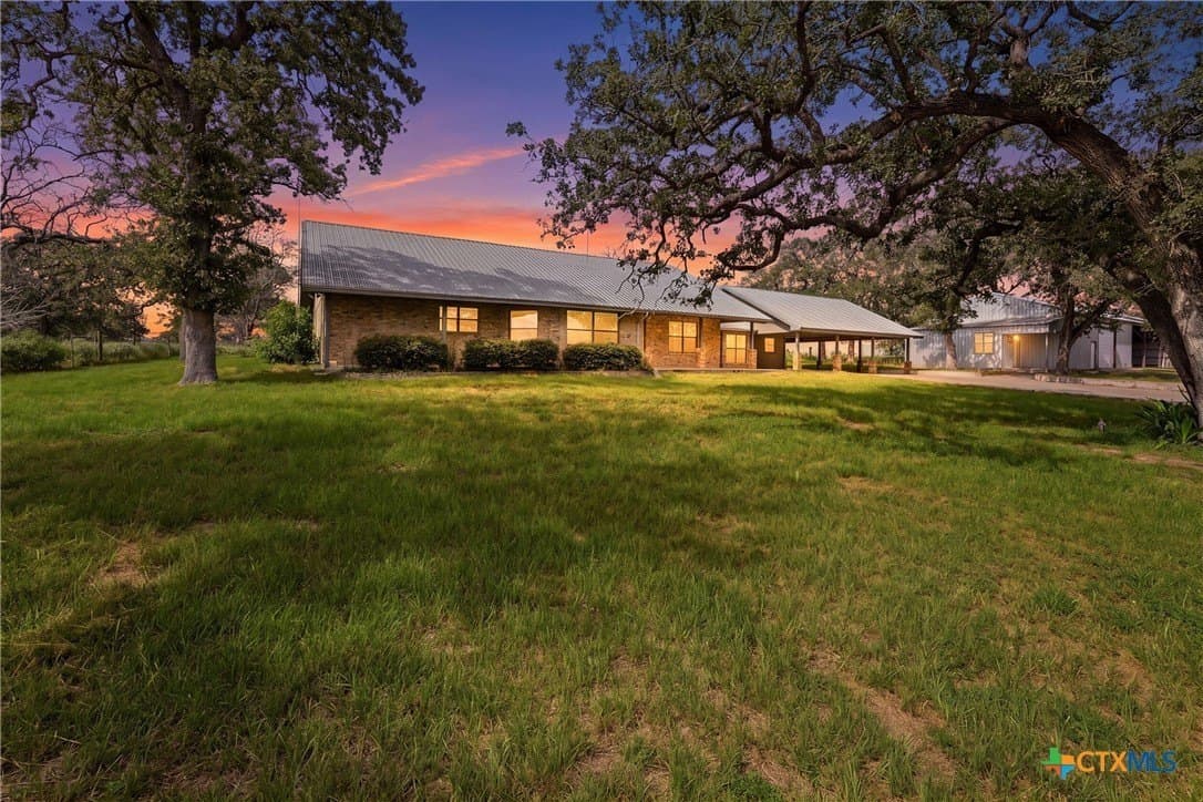 30.03 acres in Gonzales County