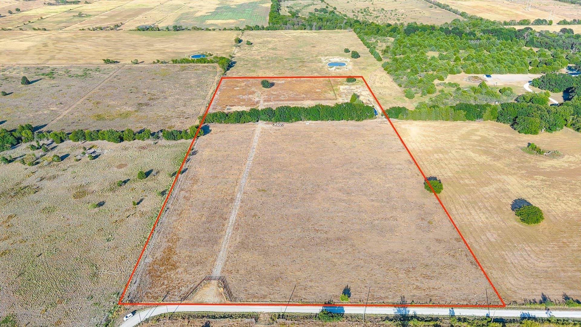 21 acres in Navarro County