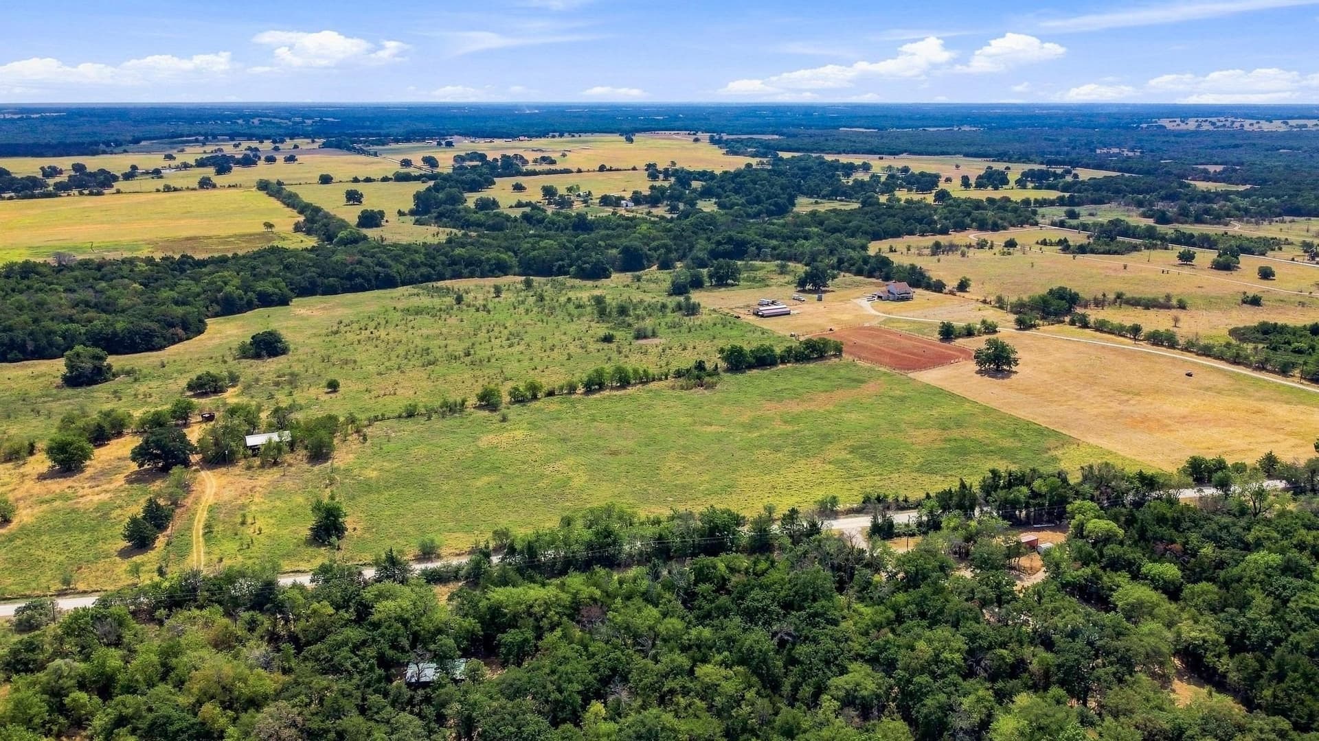 33.53 acres in Cooke County - photo 3