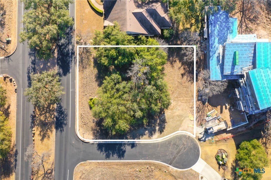0.27 acres in Llano County gallery image 2