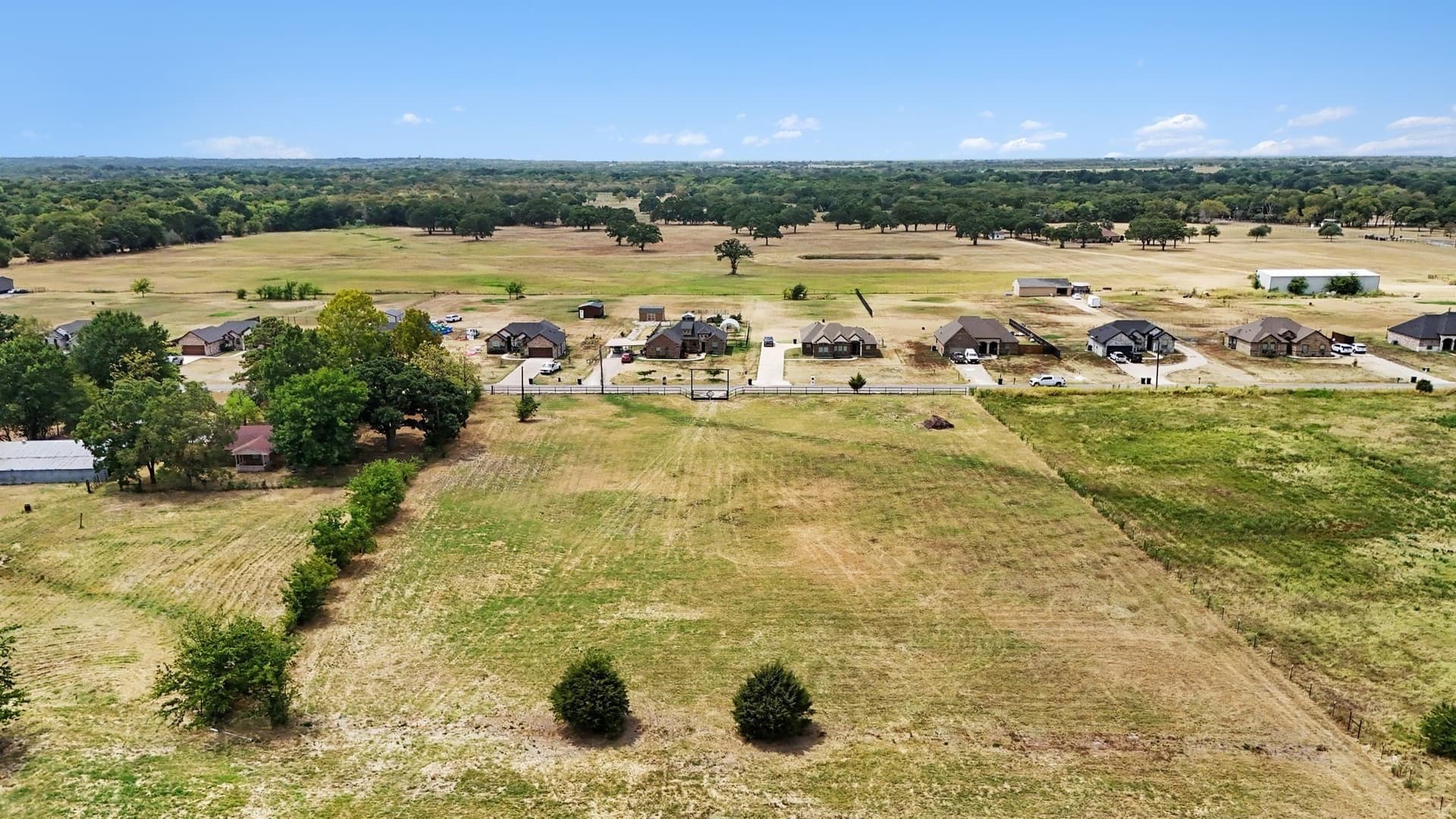 10 acres in Kaufman County - photo 9