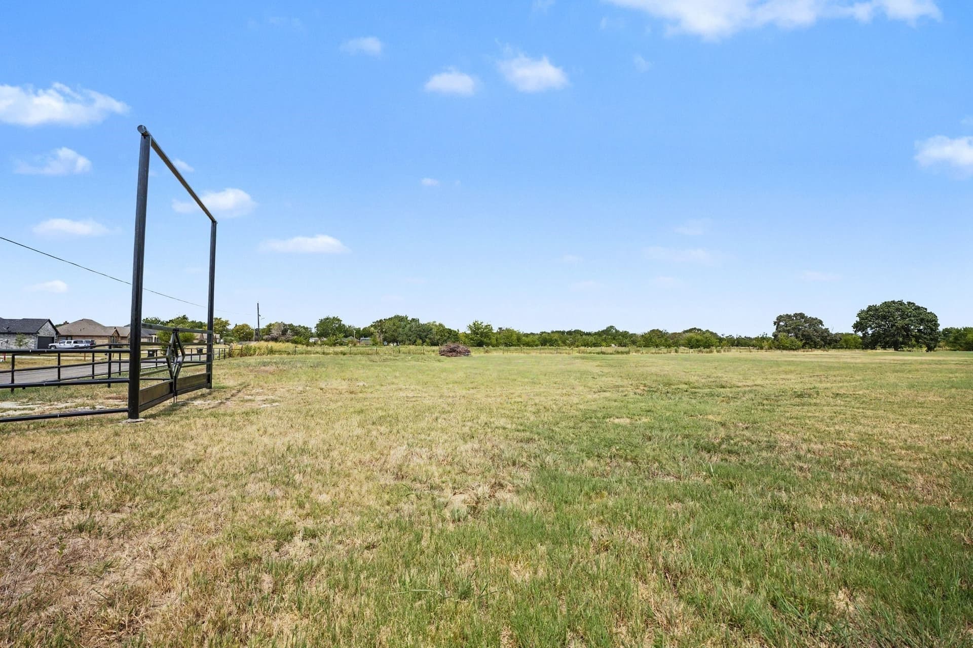 10 acres in Kaufman County - photo 3