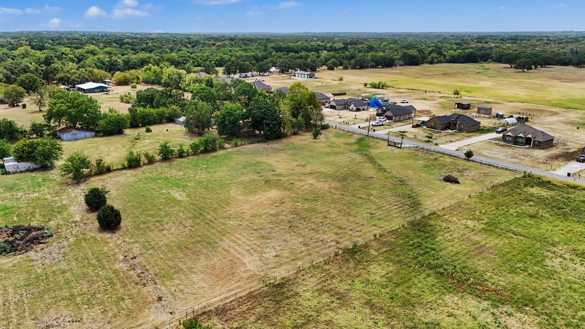10 acres in Kaufman County - photo 12