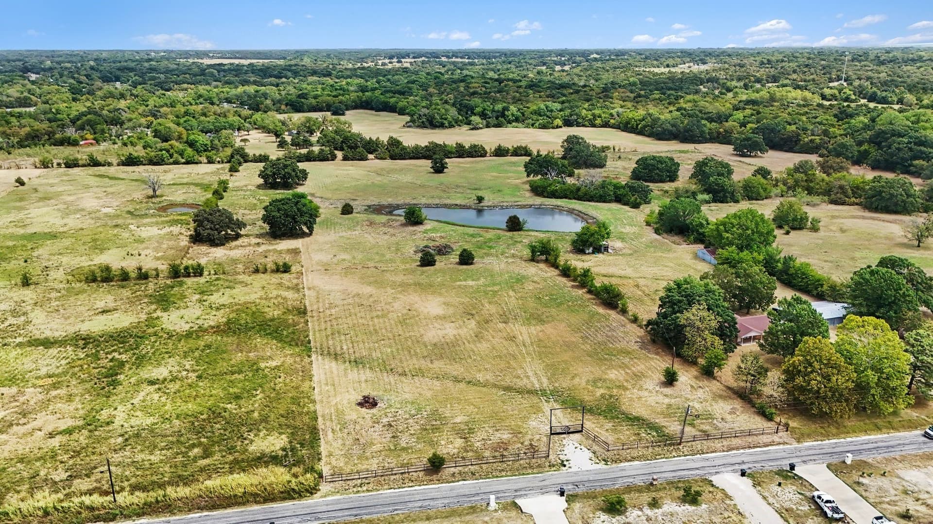 10 acres in Kaufman County - photo 14