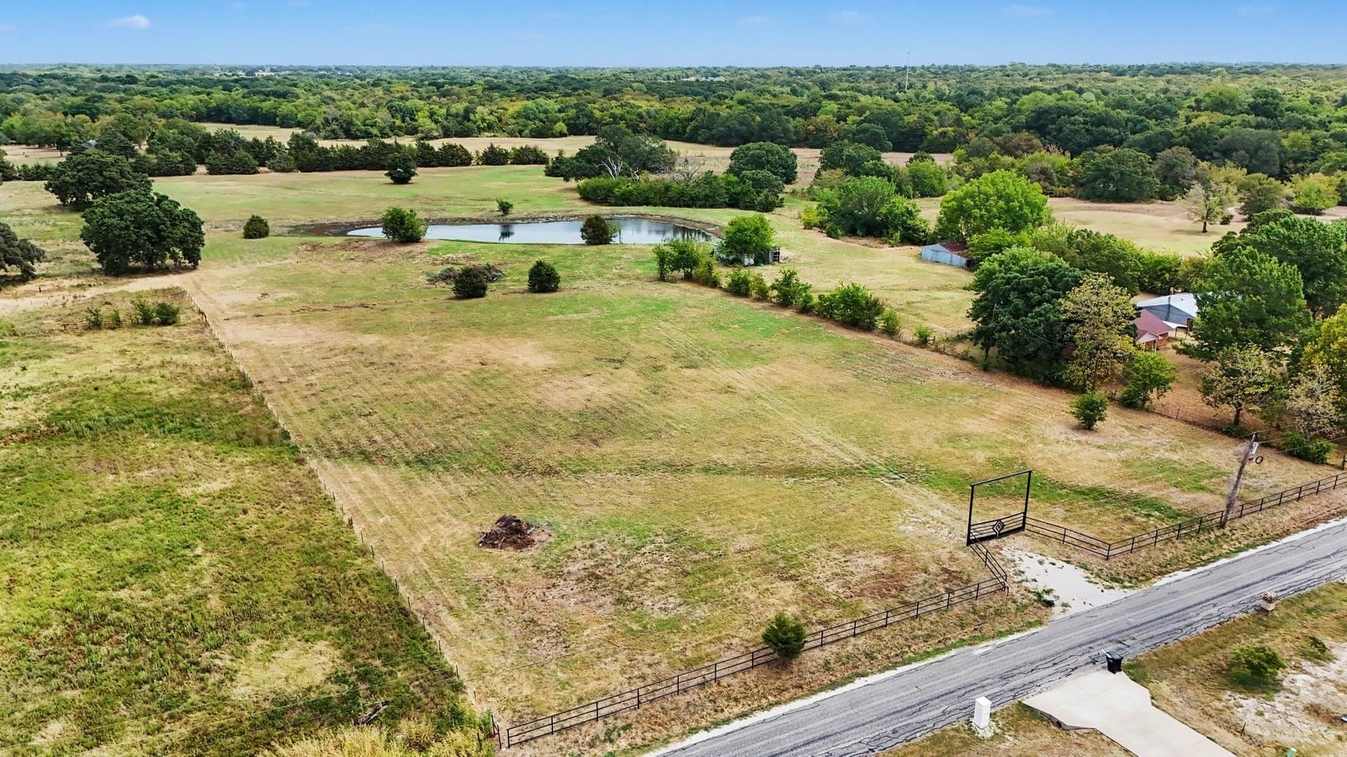 10 acres in Kaufman County - photo 6