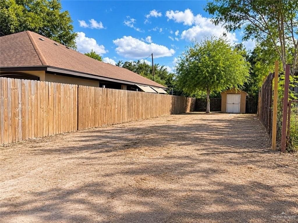 0.09 acres in Hidalgo County - photo 2