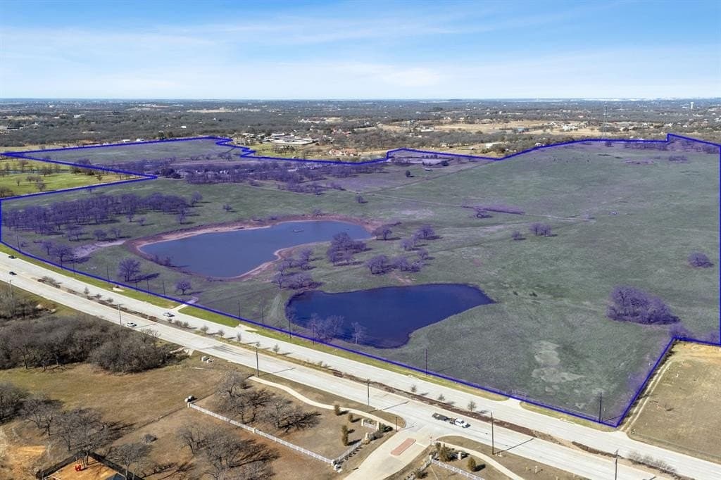 300 acres in Denton County featured view