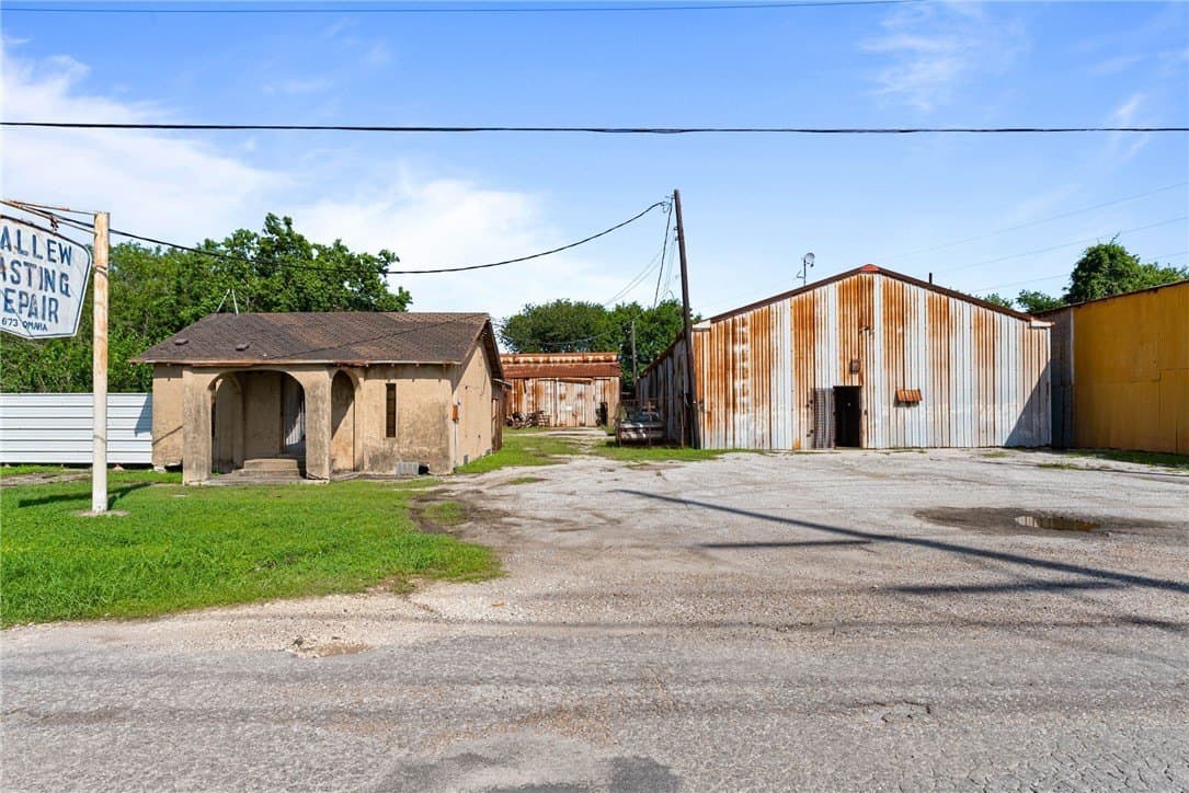 43,908 acres in Nueces County - photo 6