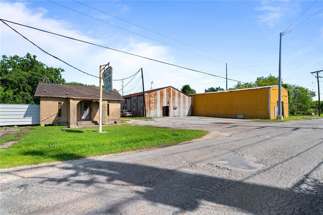 43,908 acres in Nueces County - photo 7