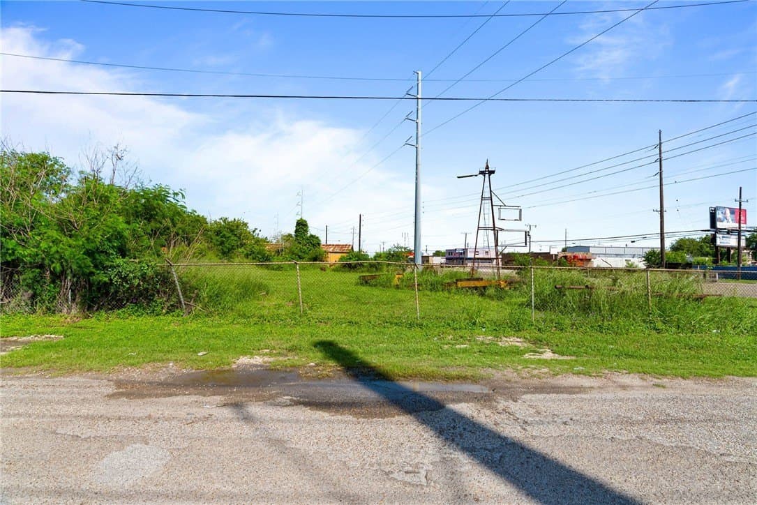 43,908 acres in Nueces County - photo 10