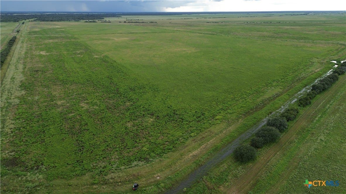 400 acres in Jackson County