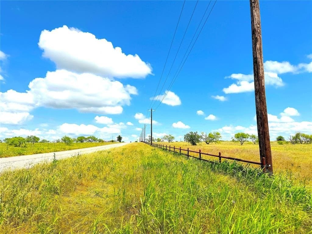 4.6 acres in Parker County gallery image 3