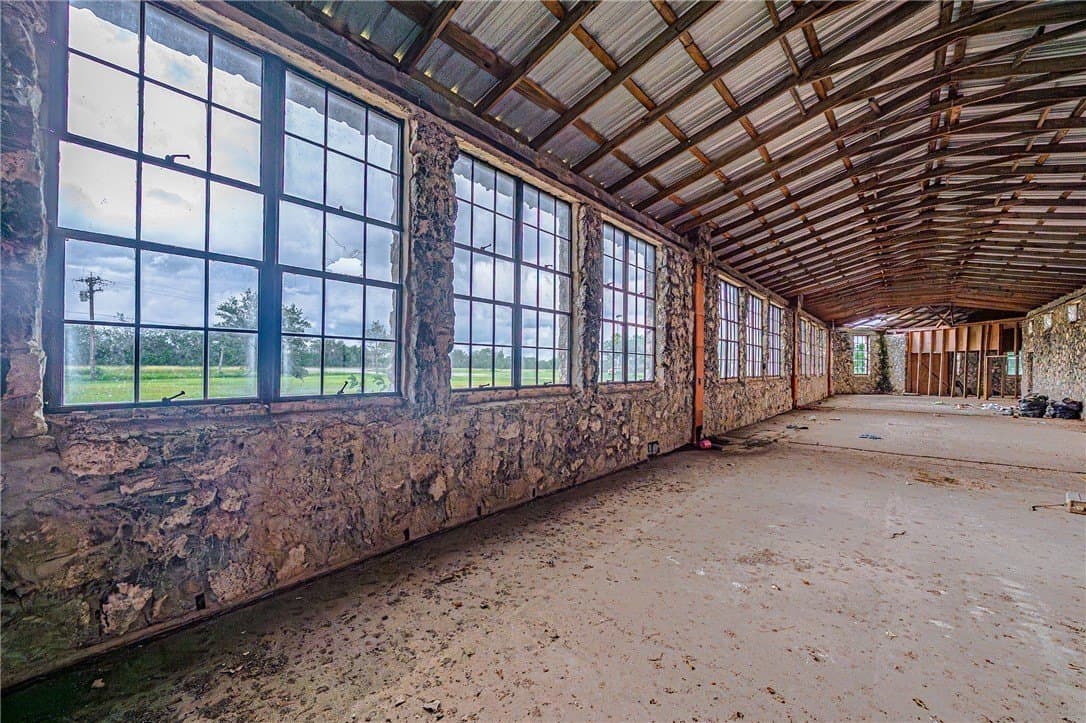 1.68 acres in Bee County gallery image 2