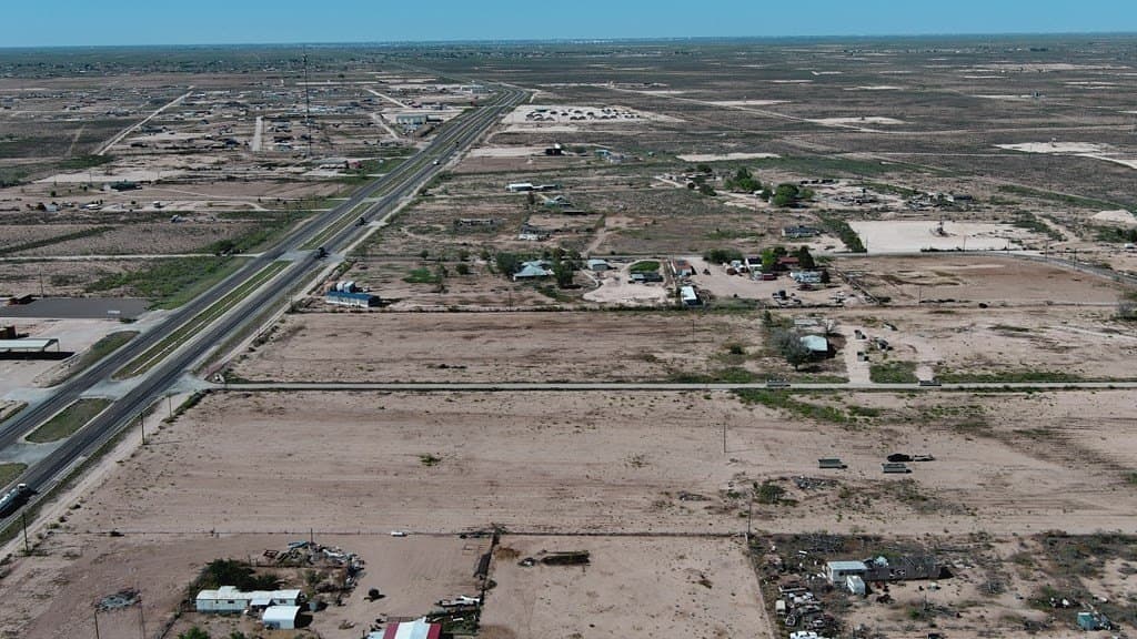 1.13 acres in Crane County featured view