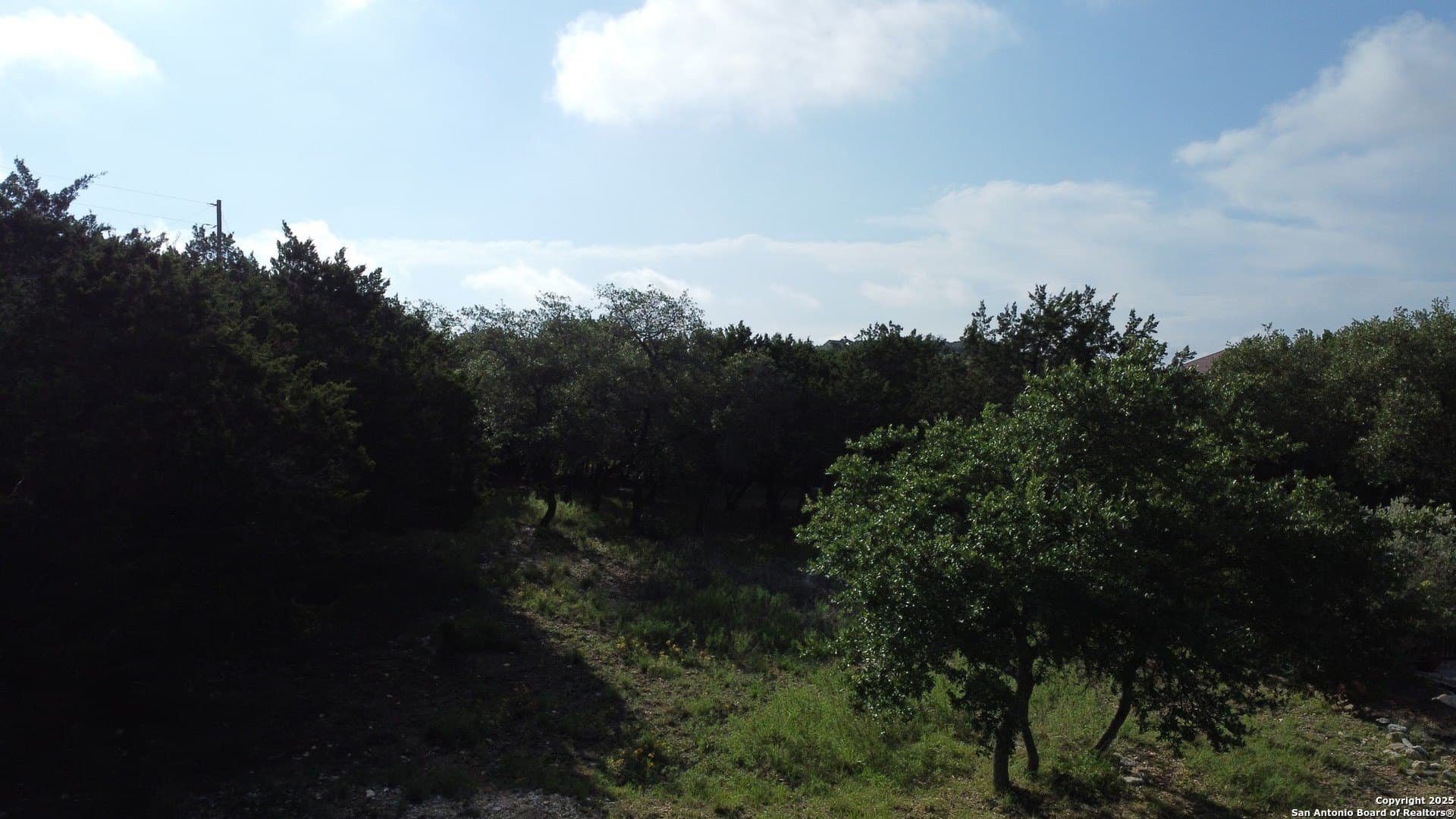 0.5 acres in Bandera County - photo 14