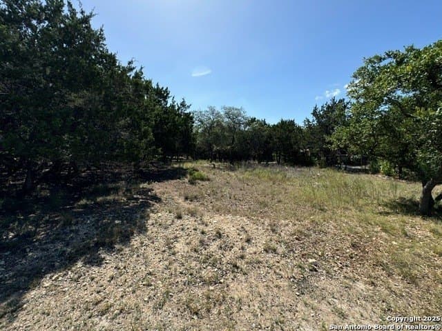 0.5 acres in Bandera County - photo 3