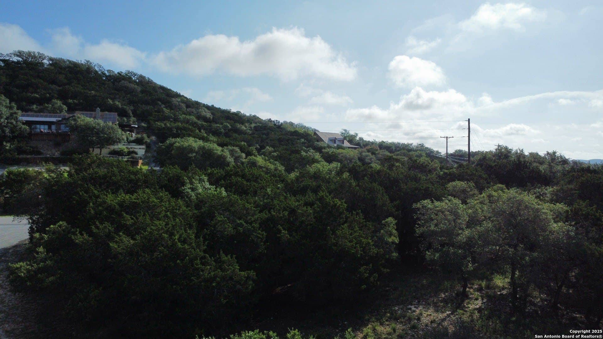 0.5 acres in Bandera County gallery image 3