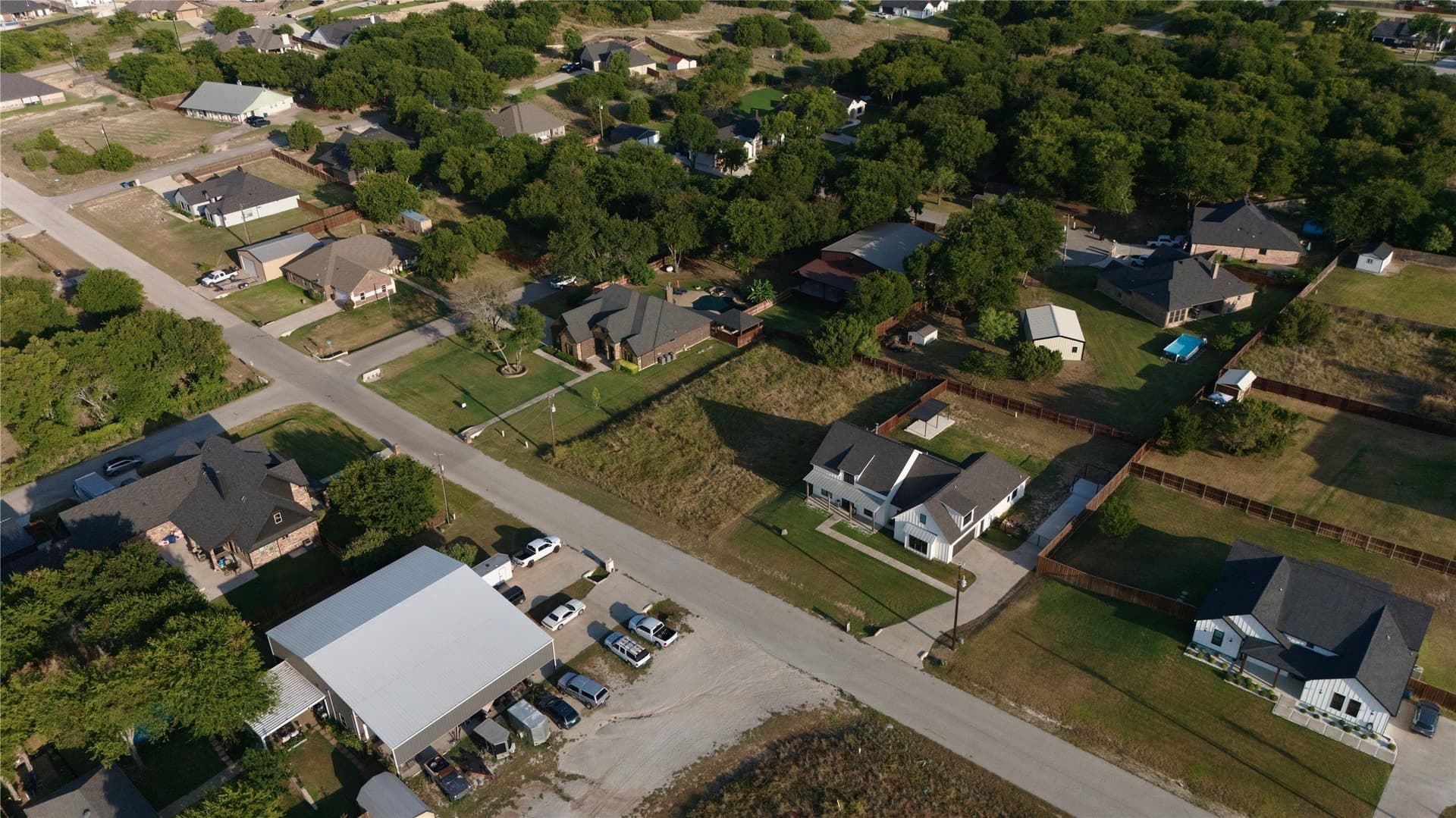 0.34 acres in Tarrant County - photo 2
