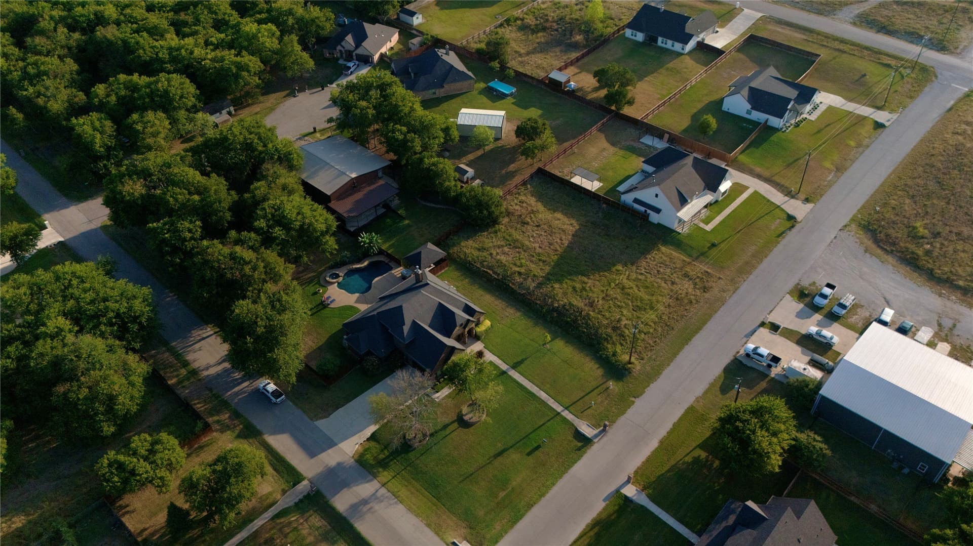 0.34 acres in Tarrant County - photo 8