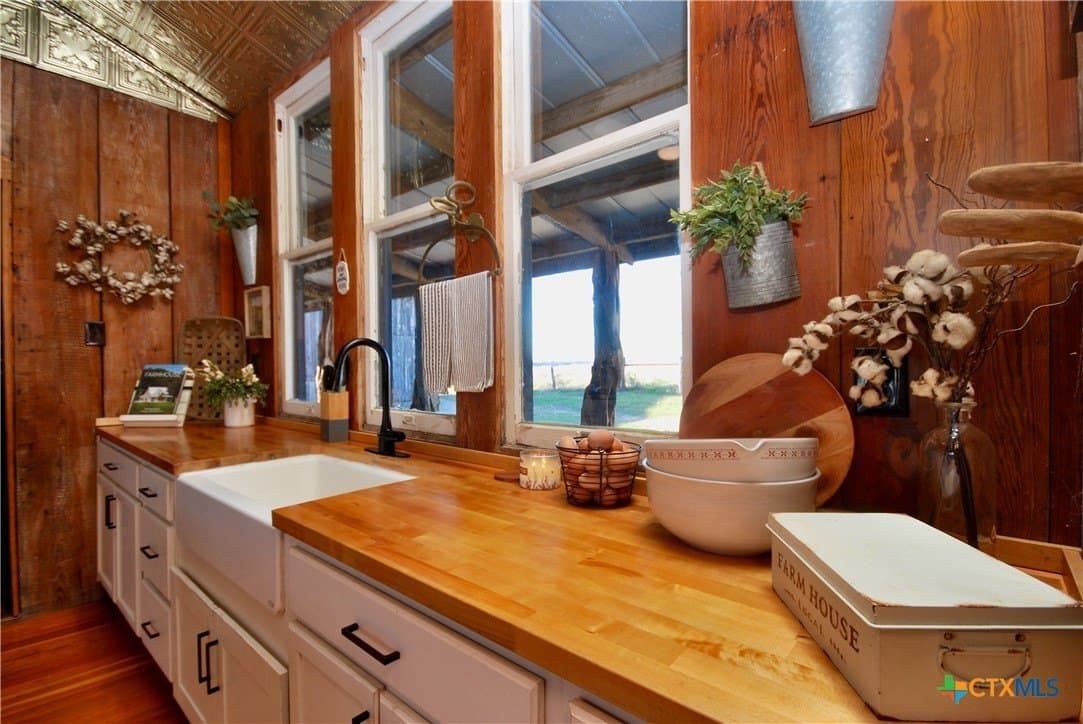 15.22 acres in Lavaca County gallery image 4