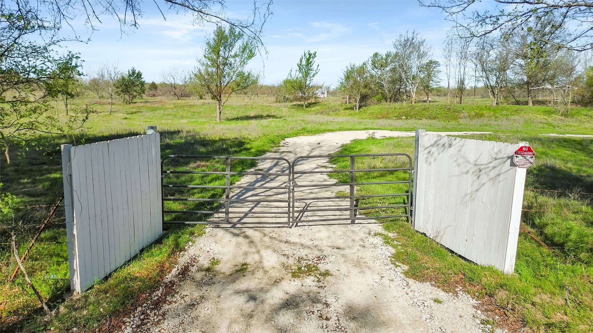 23.83 acres in Freestone County - photo 16