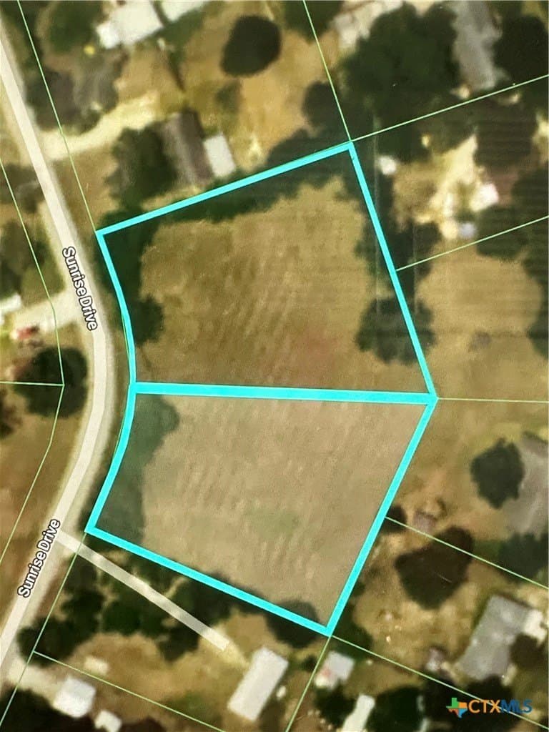 0.75 acres in Guadalupe County - photo 9