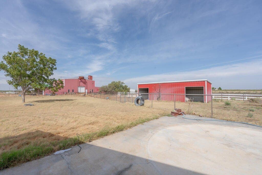27.93 acres in Midland County - photo 46