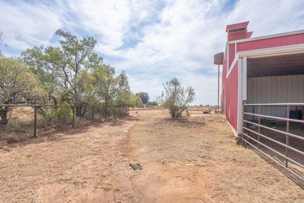 27.93 acres in Midland County - photo 58