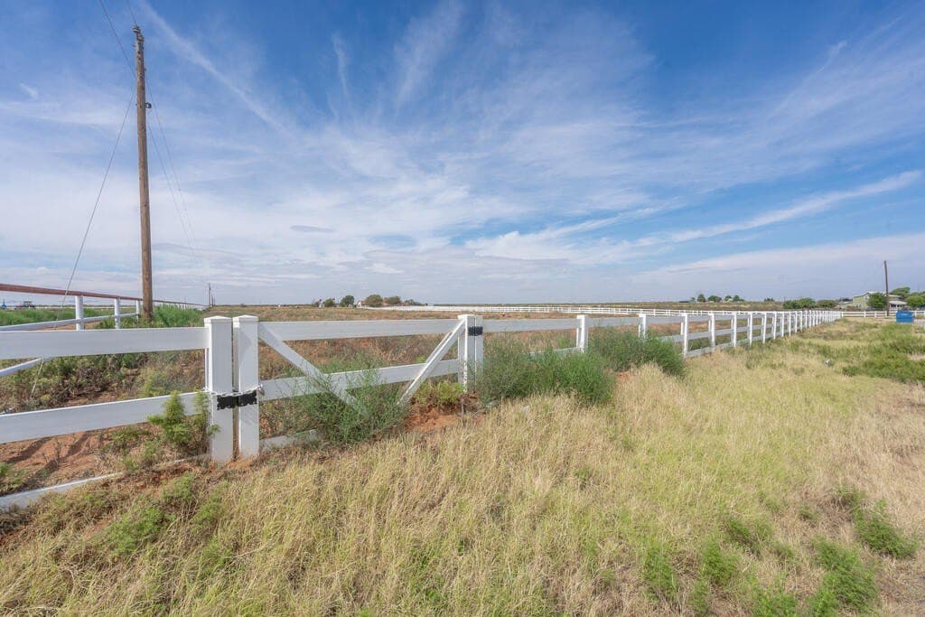 27.93 acres in Midland County - photo 4