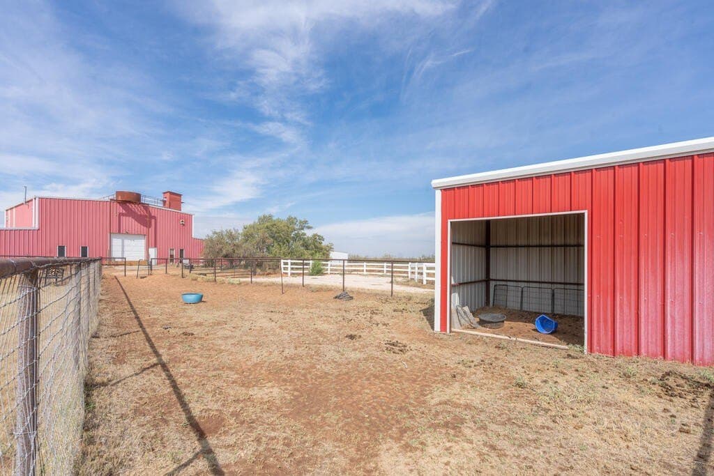 27.93 acres in Midland County - photo 48