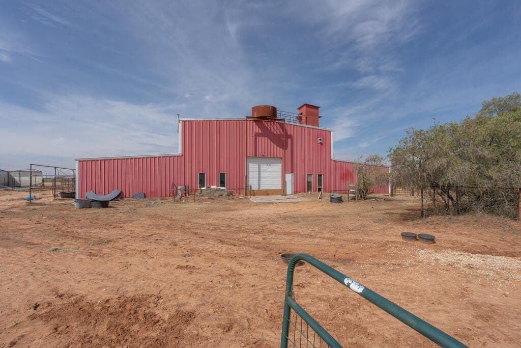 27.93 acres in Midland County - photo 50