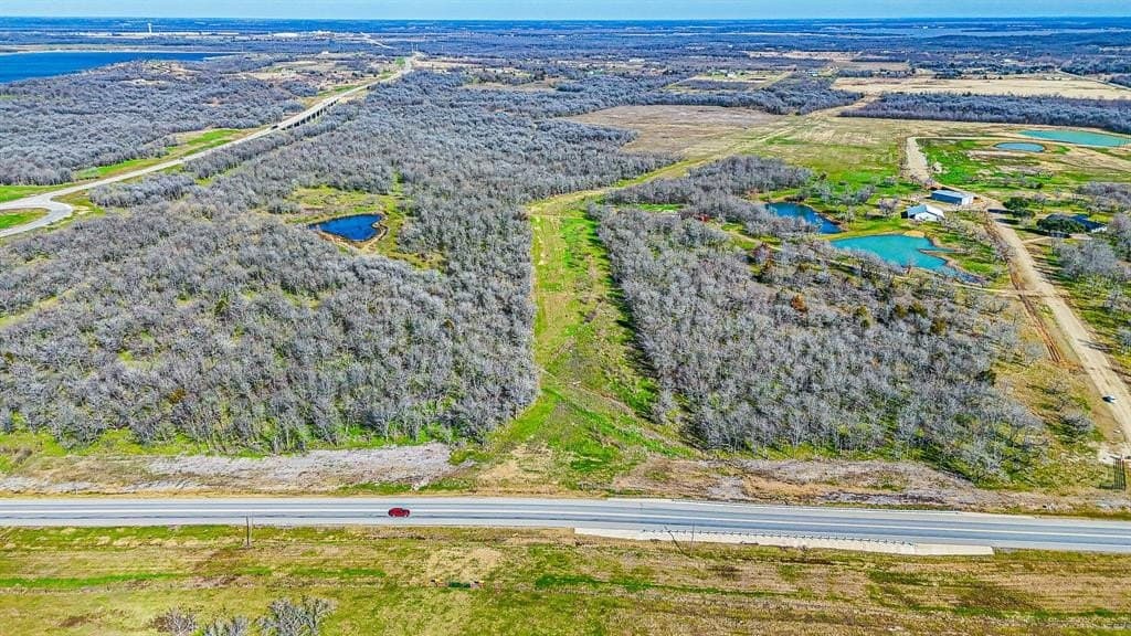 10.19 acres in Navarro County gallery image 3