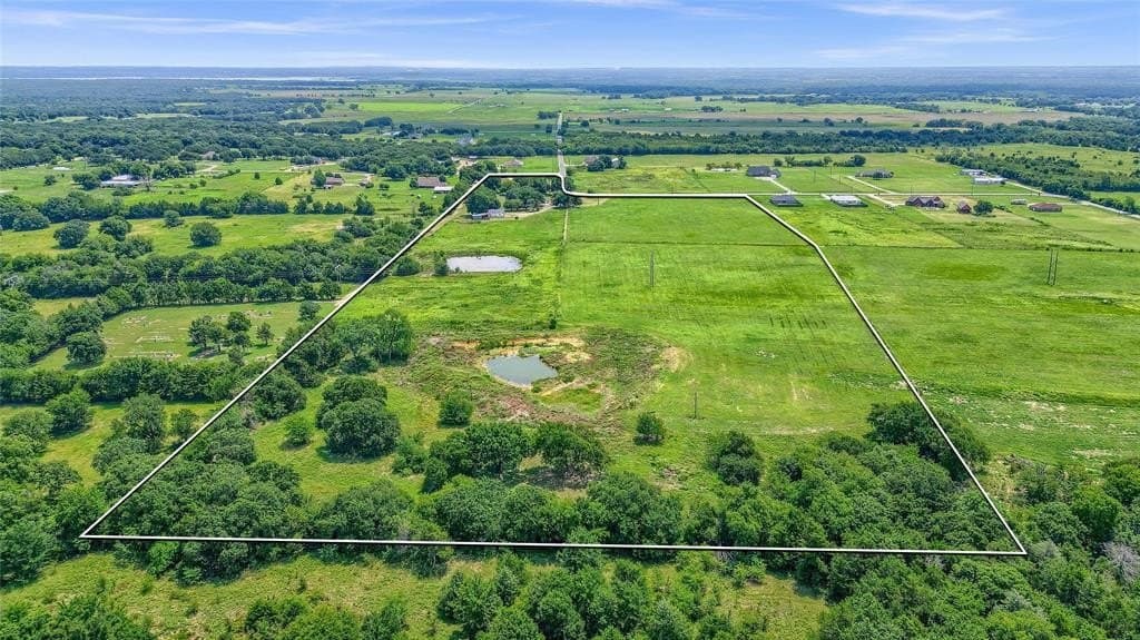 32 acres in Grayson County gallery image 3