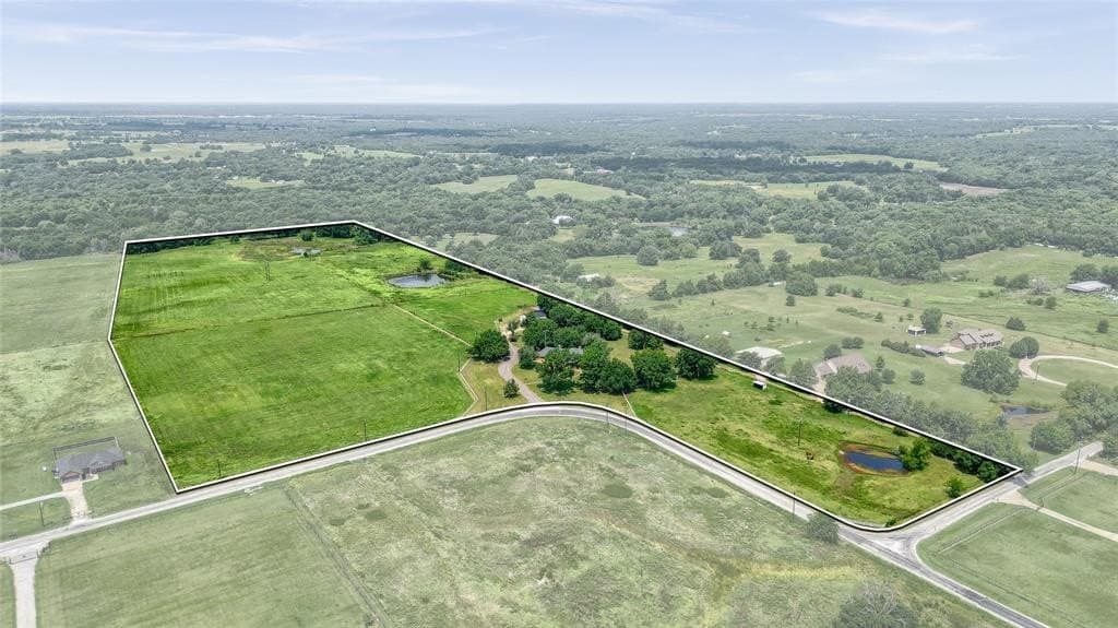 32 acres in Grayson County gallery image 2