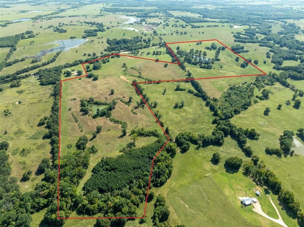 125 acres in Red River (TX) County