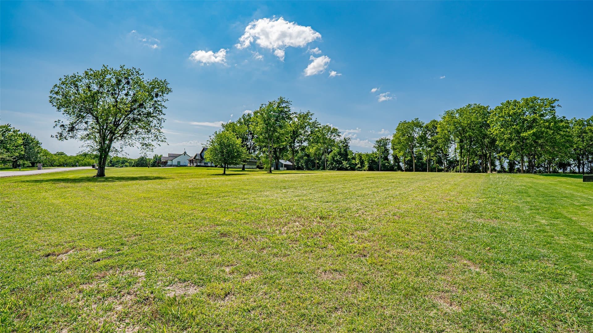 1.35 acres in Navarro County - photo 12