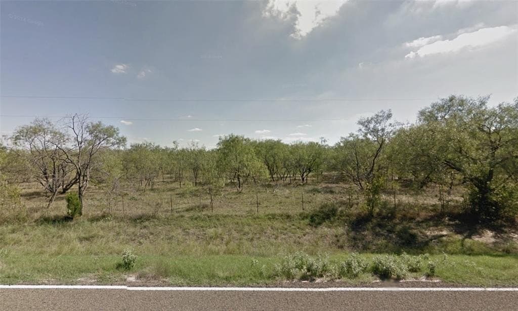 11.85 acres in Navarro County
