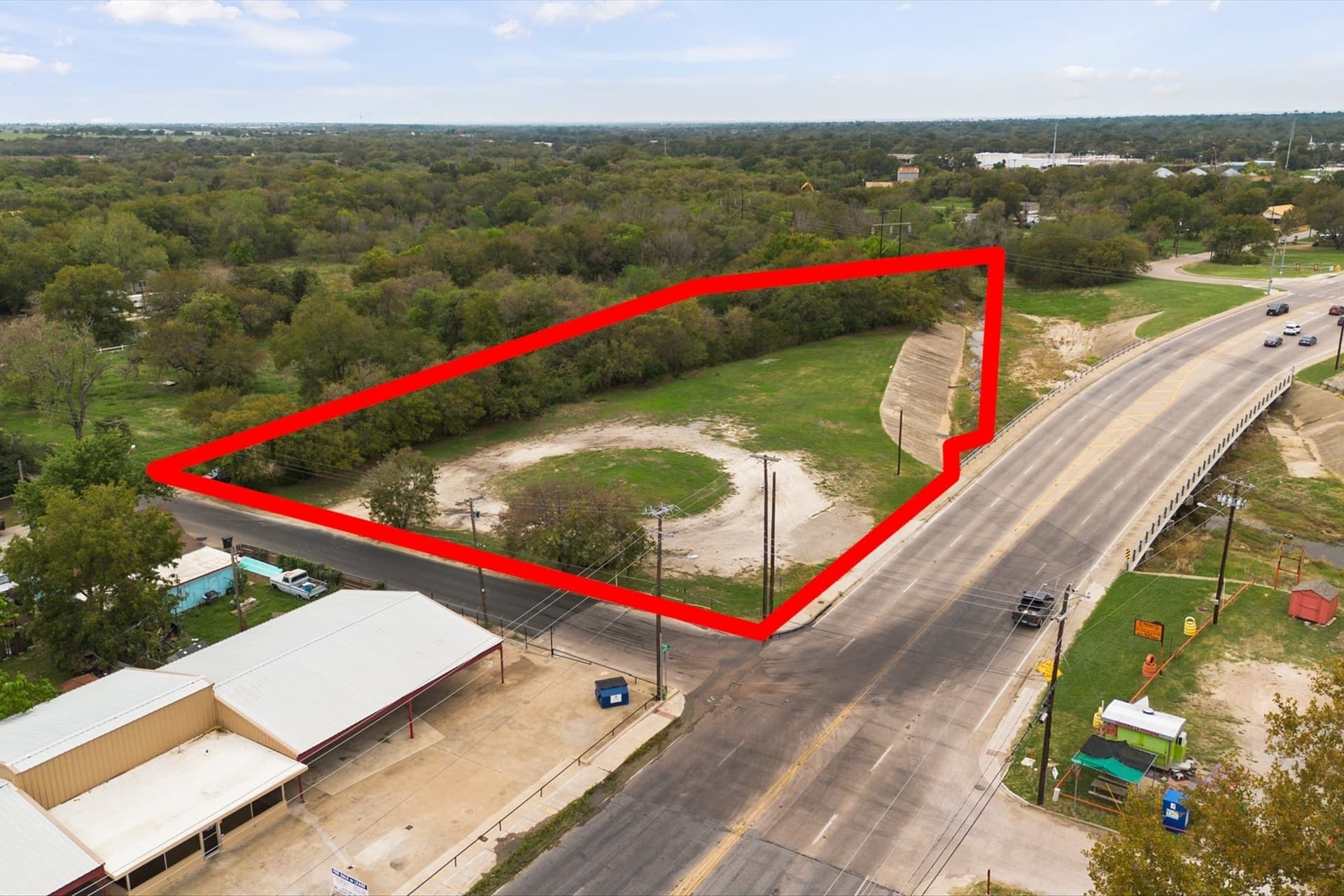 1.2 acres in Johnson County gallery image 3