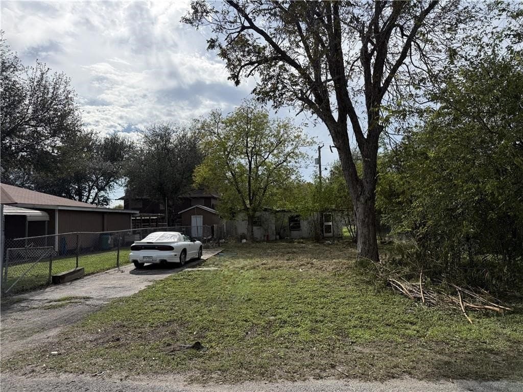 0.1 acres in San Patricio County - photo 2