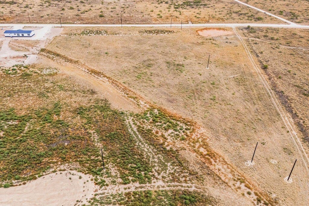 2.08 acres in Gaines County - photo 4