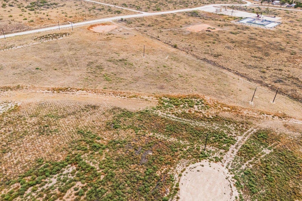 2.08 acres in Gaines County - photo 5