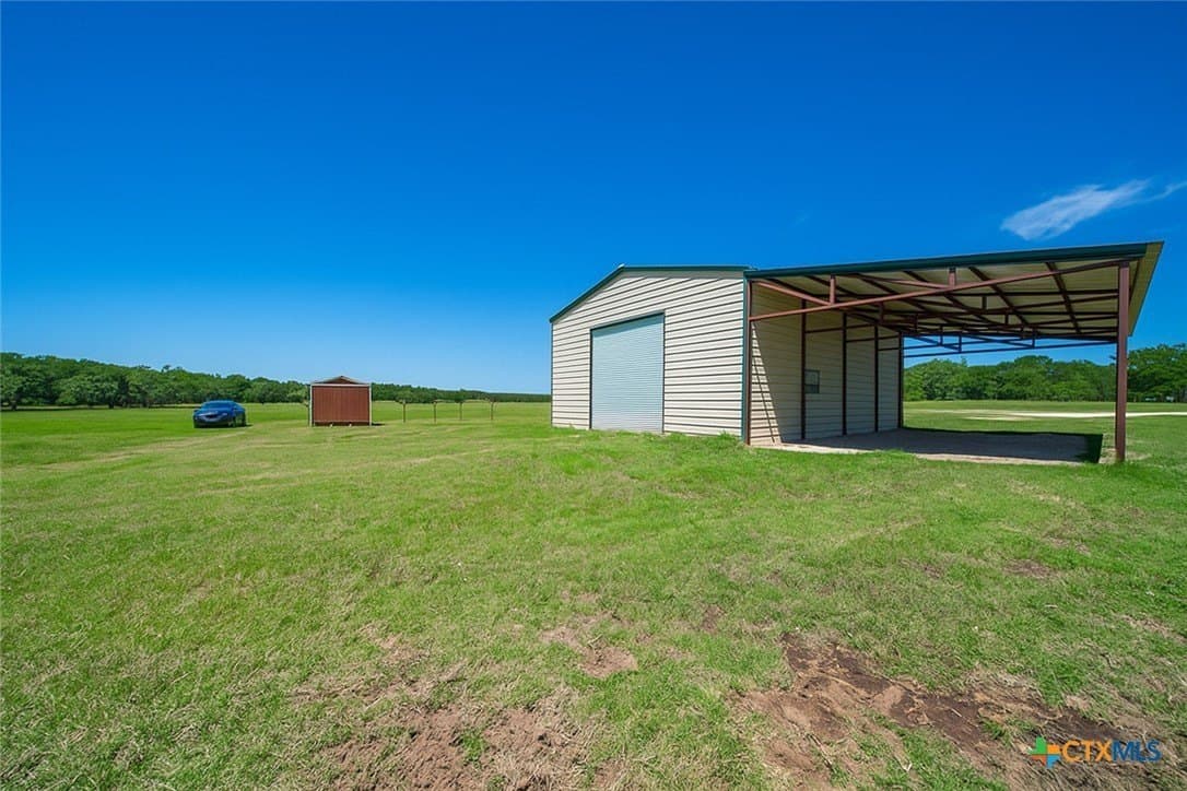 18.51 acres in Guadalupe County - photo 7