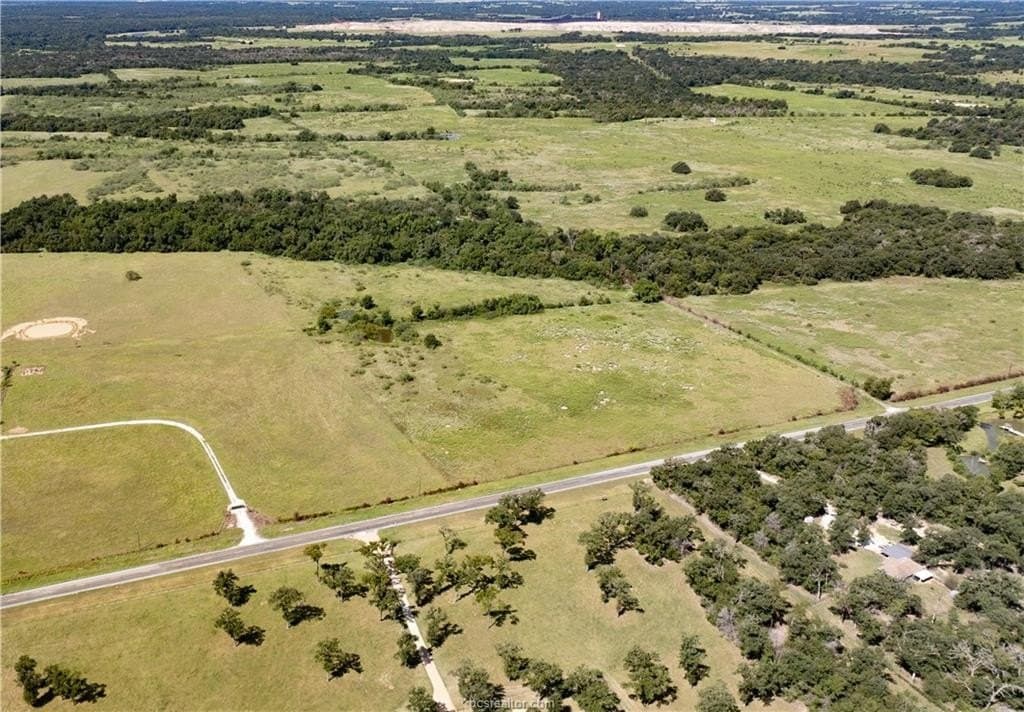 156 acres in Robertson County - photo 24