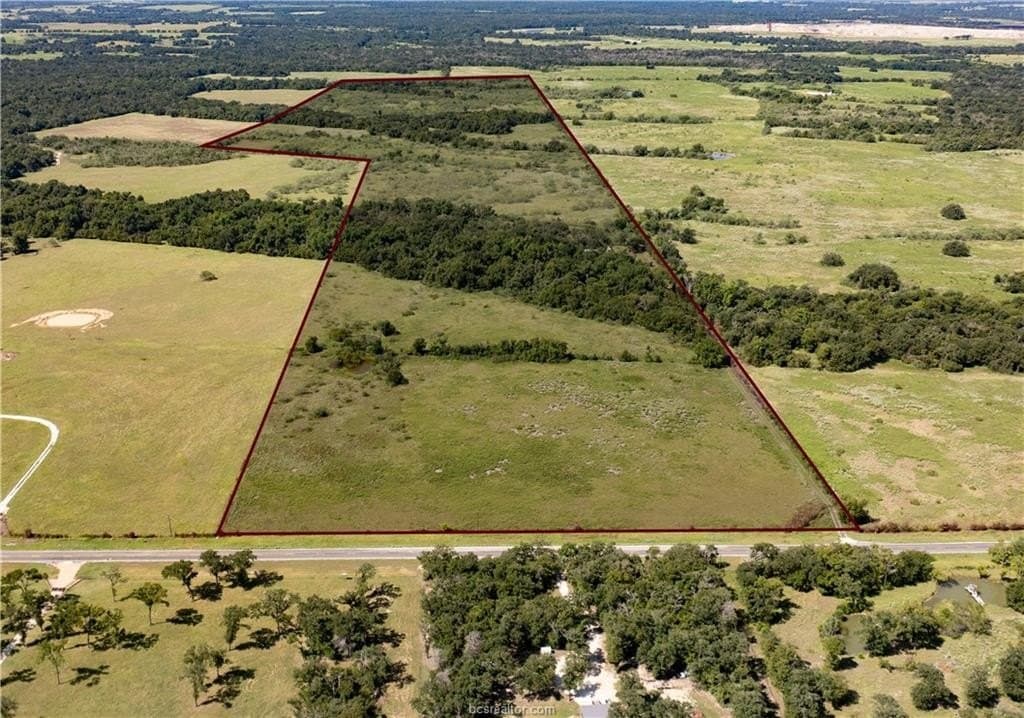 156 acres in Robertson County