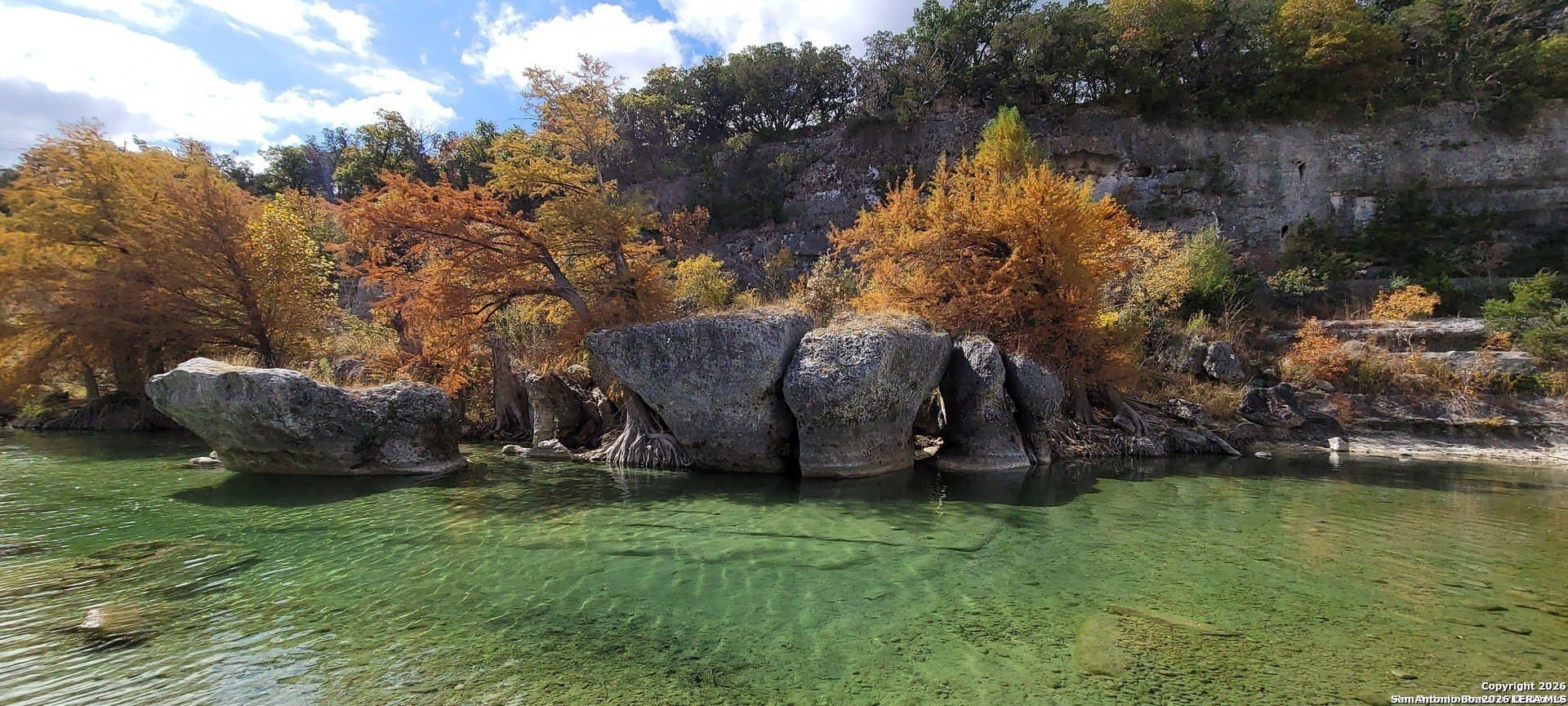 6.27 acres in Bandera County gallery image 3