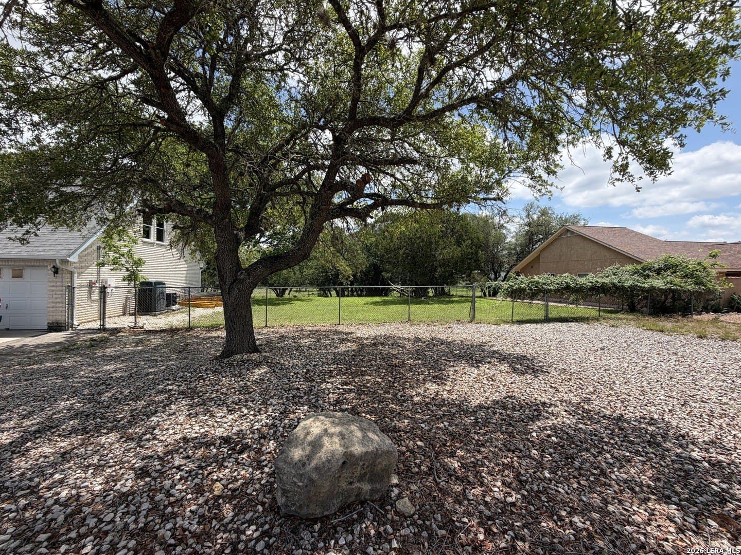 0.28 acres in Comal County - photo 6
